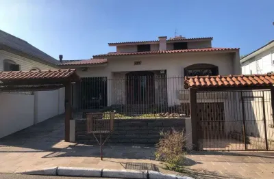 Sobrado á venda 4 quartos,  com 270,00 m², bairro nossa senhora das graças