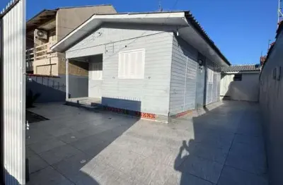 Casa de madeira itauba 3 dormitórios bairro são jose canoas rs