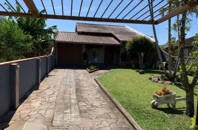 Casa de alvenaria 180,00m² área privativa 3 dormitórios rua gomes freire niteroi