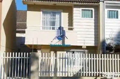 Sobrado espaçoso com 3 quartos e garagem para 3 carros à venda no novo mundo, curitiba – oportunidade única!