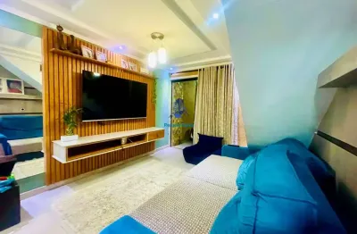 Lindo sobrado de frente para rua com 3 quartos semi mobiliado 1 vaga de garagem e espaço gormet com churrasqueira a carvão localizado no ganchinho