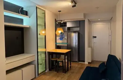 Studio mobiliado em andar alto com garagem à venda no centro de curitiba – pronto para morar