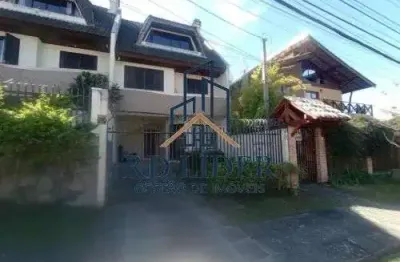 Sobrado alto padrão com 3 quartos, suíte e ático | 144m² | rua paulo graeser sobrinho | são francisco – curitiba