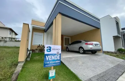 Casa em condomínio fechado com 3 quartos à venda em deltaville, biguaçu  por r$ 690.000