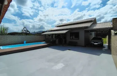 Casa com 3 quartos à venda no alto biguaçu, biguaçu  por r$ 798.000