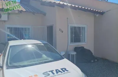 Casa com 2 quartos à venda na Praia de Armação do Itapocorói, Penha 