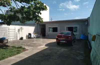 Casa com 1 quarto à venda na Rua Pastor Rogério Vieira, Paranaguamirim, Joinville