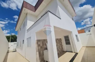 Sobrado moderno e amplo aluga-se em holambra - são paulo