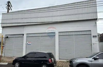 Salão comercial/loja/box para alugar, com 2 banheiros 220 m² por r$ 6.000/mês