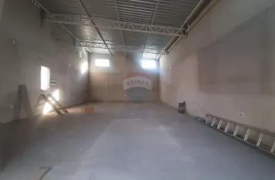 Barracão amplo para locação no bairro parque das laranjeiras em mogi mirim, construção nova