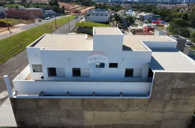 Sobrado de 3 quartos 1 suíte à venda, com salão comercial com 2 banheiros - jd. santa mônica i