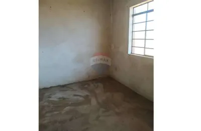 Casa com 2 quartos à venda na Rua Deodato Cintra, 330, Cubatão, Itapira