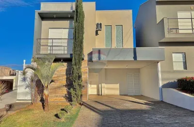 Casa luxuosa no condomínio santa monica ii para aluguel