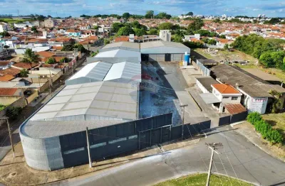 Aluga-se galpão comercial  com 6585,12 de área total em mogi guaçu-sp