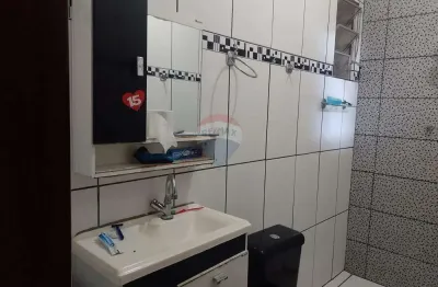 Casa com 3 quartos à venda na Rua Benedita Helena Del Giudice De Souza, 310, Jardim Furlan, Estiva Gerbi