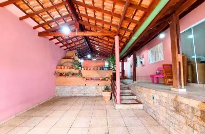 Grande oportunidade: duas casas no mesmo terreno, independentes e com localização privilegiada, na penha do rio do peixe!