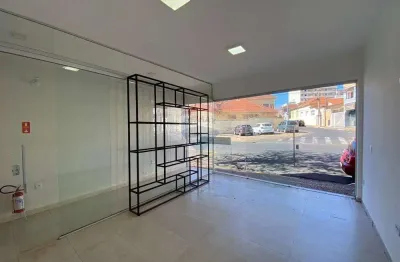 Sala comercial para alugar em mogi mirim - centro - área útil 15 m² - investimento r$ 1.588,00/mês.