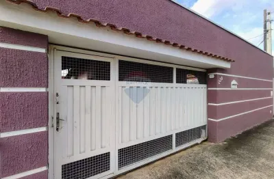 Casa com 2 dormitórios, a venda no jardim planalto em jaguariúna por r$ 445.000,00