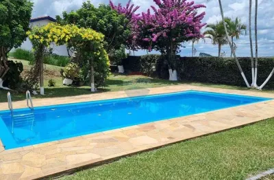 Excelente casa de esquina com terreno amplo e nascente - 2.176m²