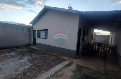 Casa  de aluguel  com 02 dormitórios no jardim ypê amarelo em mogi guaçu-sp
