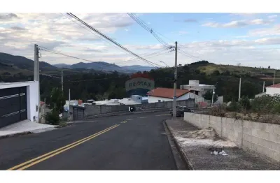 Terreno de 500 m2 a venda em aguas de lindoia com vista para morro pelado , lindíssimo