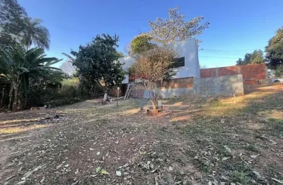 Chácara com casa em construção em fase de acabamento, no chácara santo andré por r$240.000