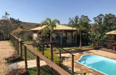 Casa campo/pousada 170m2 construído, 2000 m2 todo cercado área total, 2 suítes  mobiliadas , cozinha gourmet, 06 vagas descobertas, 1 lavanderia