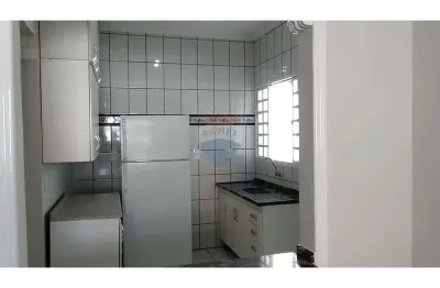 Casa nova com 3 dormitórios para alugar no bairro nova jaguariúna ii por r$ 4.000,00