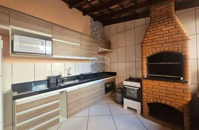 Casa a venda no jardim ipê amarelo com 3 quartos e área gourmet