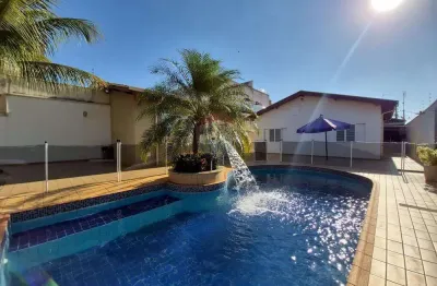 Casa com área de lazer completa e duas edículas – 490m² de terreno