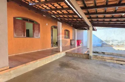 Casa térrea com 2 quartos e edícula no bairro jardim patrícia na cidade de mogi mirim/sp
