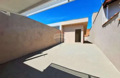 Casa com 2 quartos à venda na Rua Vicente Pereira de Lima, 154, Jardim Maria Beatriz, Mogi Mirim