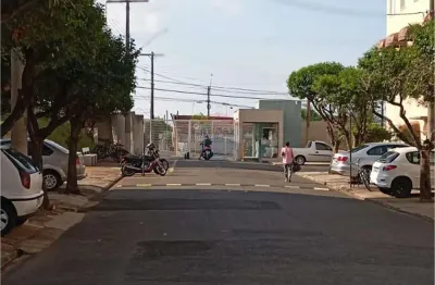 Apartamento com 02 quartos no condomínio jatiúca - jardim selma - mogi guaçu-sp