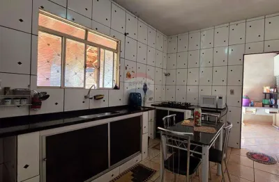 Casa com 3 quartos à venda na Rua Gumercindo Silveira Filho, 256, Jardim Chaparral, Mogi Guaçu