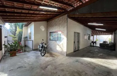 Casa no alto do braz cavenaghi com 3 dormitórios, 3 vagas cobertas, gourmet, 170 m2 construção e terreno de 250 m2