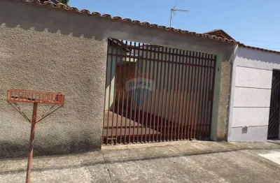 Casa com 2 quartos para alugar na Rua Sebastião Jarder Sarkis, 144, Conjunto Habitacional Humberto Carlos Passarela, Itapira