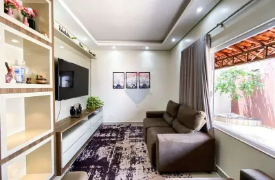 Casa planejada à venda - bairro Parque do Estado II - Mogi Mirim - Aceita financiamento