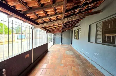 Casa disponível para venda no jardim presidente, em mogi guaçu, localizada na rua pedro de souza moreira