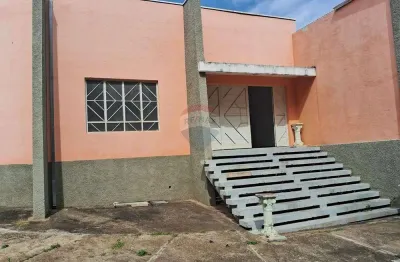 Salão com 2 quartos cozinha , banheiro e area de serviço, na região central da cidade de mogi mirim/sp por $ 550.000,00