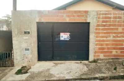 Casa com 2 quartos à venda no Jardim Raquel, Itapira 