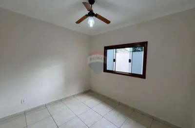 Casa locação 2 dormitórios, 1 banheiro, 1 vaga, no Prados, Vila Dr. José Secchi, R$1.700 com fiador ou R$1.900 com Seguro