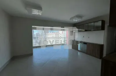 Apartamento 3 dormitórios na quadra da praia para locação em santos