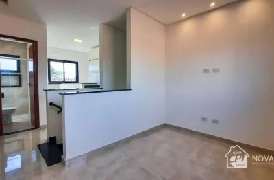 Casa sobreposta alta para locação no bairro guilhermina em praia grande.