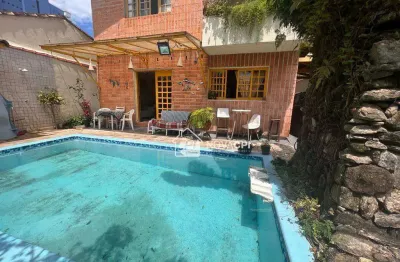Sobrado com 3 quartos no canto do forte - praia grande/sp