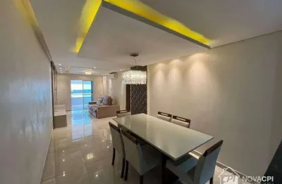 Espaçoso apartamento de 3 quartos no canto do forte, praia grande