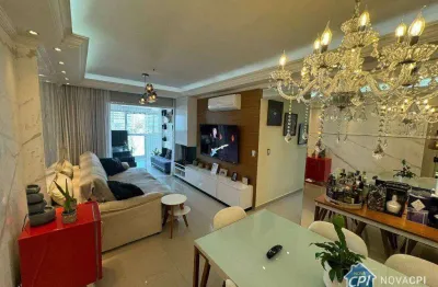 Cobertura triplex frente mar localizada no bairro da aviação em praia grande.