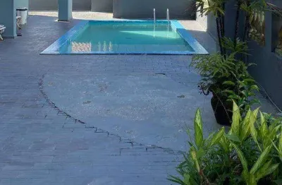 Kitnet dividida com ótima localização na tupi em praia grande/sp