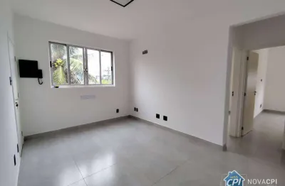 Apartamento reformado com 2 quartos no bairro campo grande em santos/sp