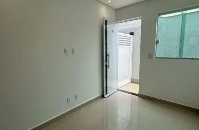 Casa térrea com 2 quartos no maracanã em praia grande/sp