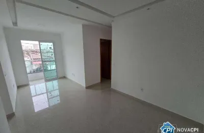 Casa de sacada em condomínio com 2 quartos no tude bastos em praia grande/sp